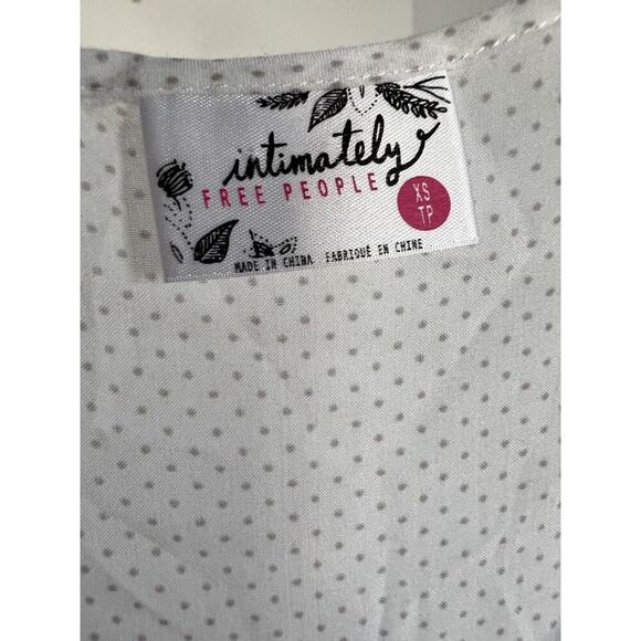 Intimately Free People Top Womens XS Sleeveless Blouse Flowy Oversized Boho - Picture 9 of 11